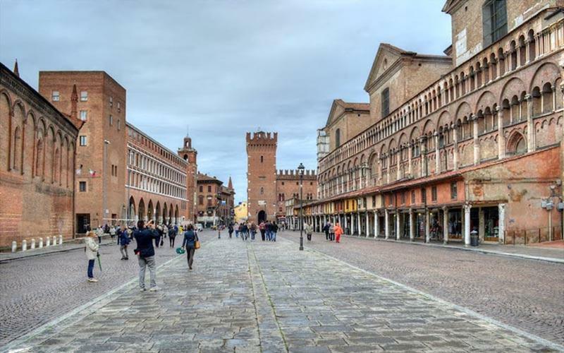 Casa Di Arianna Lejlighed Ferrara Eksteriør billede